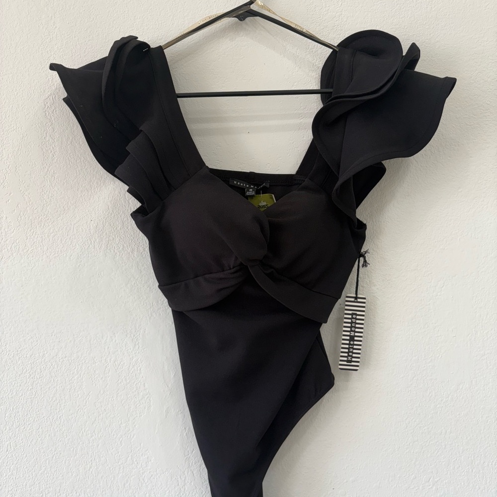Haute Monde Elegant Black Apparel
